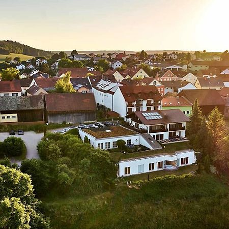 Zedernhof Gesundheits- & Wellnesshotel Stamsried Ngoại thất bức ảnh